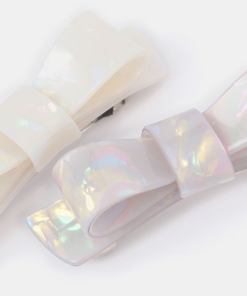 FOREVER 21(フォーエバー トゥエンティーワン)の「リボンデザインバレッタ(バレッタ/ヘアクリップ・レディース・ホワイト系その他2/ホワイト系その他・FREE)」の5枚目の写真