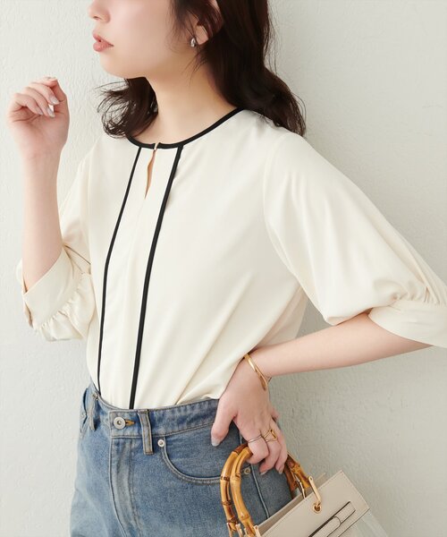 natural couture（ナチュラルクチュール）の「メタルホック付き配色6分袖ブラウス（シャツ/ブラウス・レディース・ミント/ネイビー/アイボリー/ピンク/グレー/グリーン系その他・FREE）」の2枚目の写真