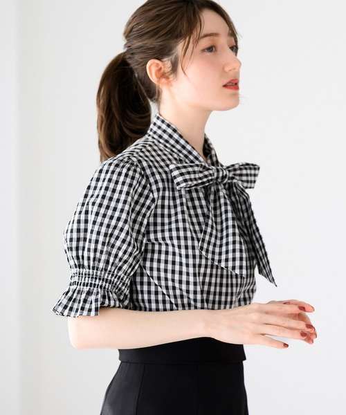 MISCH MASCH（ミッシュマッシュ）の「2025春夏新作 半袖ボウタイシャーリングブラウス（シャツ/ブラウス・レディース・ホワイト/ピンク/ブルー/ブラック×ホワイト・ﾌﾘ-）」の6枚目の写真
