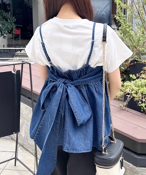 INGNI(イング)の「2Wayリボンデニムキャミソール(キャミソール・レディース・ブルー/ライトブルー/ブラック・M)」の3枚目の写真