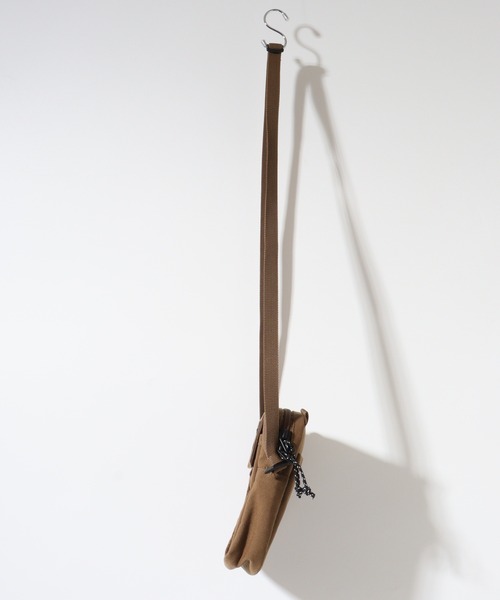 WILD THINGS（ワイルドシングス）の「WILD THINGS フラップポケット付き ウェビング ショルダーバッグ（ショルダーバッグ・メンズ・ブラック/オリーブ/ベージュ・FREE）」の9枚目の写真