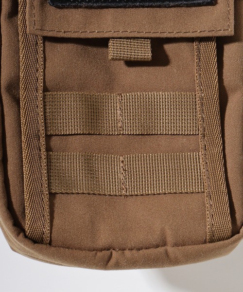 WILD THINGS（ワイルドシングス）の「WILD THINGS フラップポケット付き ウェビング ショルダーバッグ（ショルダーバッグ・メンズ・ブラック/オリーブ/ベージュ・FREE）」の8枚目の写真