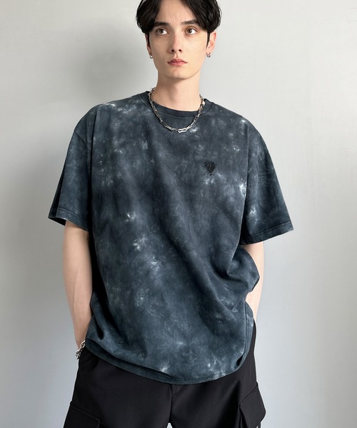 Classical Origin(クラシカルオリジン)の「【Classical Origin】「視線を独り占め。」タイダイ染め刺繍入りオーバーサイズTシャツ/Tie-Dye Embroidered Oversize T-Shirt(Tシャツ/カットソー・メンズ・ネイビー/オフホワイト/ブラック・LARGE/SMALL/MEDIUM)」の11枚目の写真