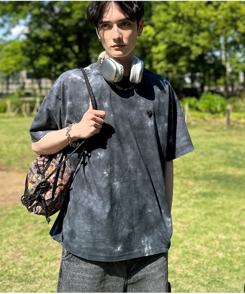 Classical Origin(クラシカルオリジン)の「【Classical Origin】「視線を独り占め。」タイダイ染め刺繍入りオーバーサイズTシャツ/Tie-Dye Embroidered Oversize T-Shirt(Tシャツ/カットソー・メンズ・ネイビー/オフホワイト/ブラック・LARGE/SMALL/MEDIUM)」の15枚目の写真