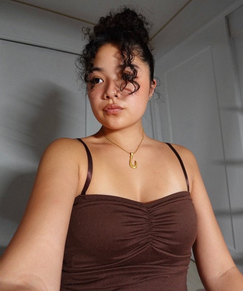 INTER FACTORY（インターファクトリー）の「shellvia - fish hook necklace made in INTER FACTORY（ネックレス・レディース・シルバー/ゴールド・FREE）」の2枚目の写真