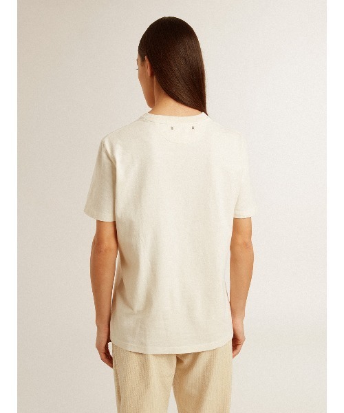 GOLDEN GOOSE（ゴールデングース）の「Tシャツ レディース（ユーズドホワイト） チェストロゴ（Tシャツ/カットソー・レディース・ホワイト系その他・S/M）」の4枚目の写真