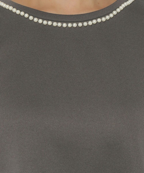 Elura（エルーラ）の「ミニ裏毛オフショルプルオーバー/321610（Tシャツ/カットソー・レディース・ライトベージュ/チャコールグレー/ホワイト・FREE）」の10枚目の写真