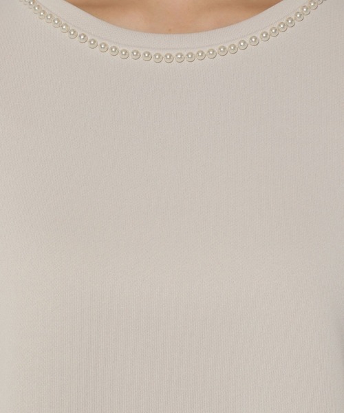 Elura（エルーラ）の「ミニ裏毛オフショルプルオーバー/321610（Tシャツ/カットソー・レディース・ライトベージュ/チャコールグレー/ホワイト・FREE）」の4枚目の写真