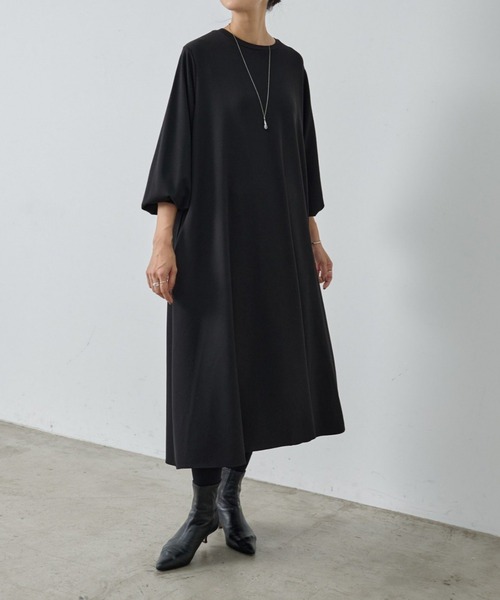 【美品】ビアズリー　LIVETART Tワンピース　黒 Tワンピース（ワンピース）｜LIVETART（リヴェタート）の