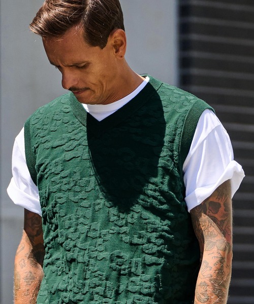 THEOREM（セオレム）の「mcg3647-Layer of Leopard VN Vest レオパードニットベスト（ベスト・メンズ・グレー/グリーン/ブラック・M/L/XL）」の17枚目の写真