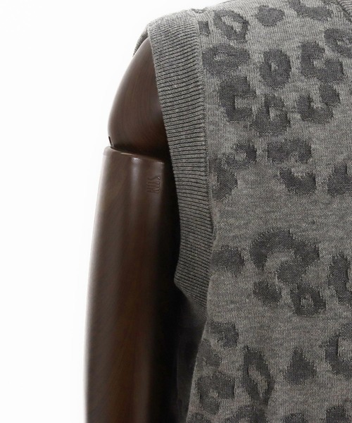 THEOREM（セオレム）の「mcg3647-Layer of Leopard VN Vest レオパードニットベスト（ベスト・メンズ・グレー/グリーン/ブラック・M/L/XL）」の6枚目の写真