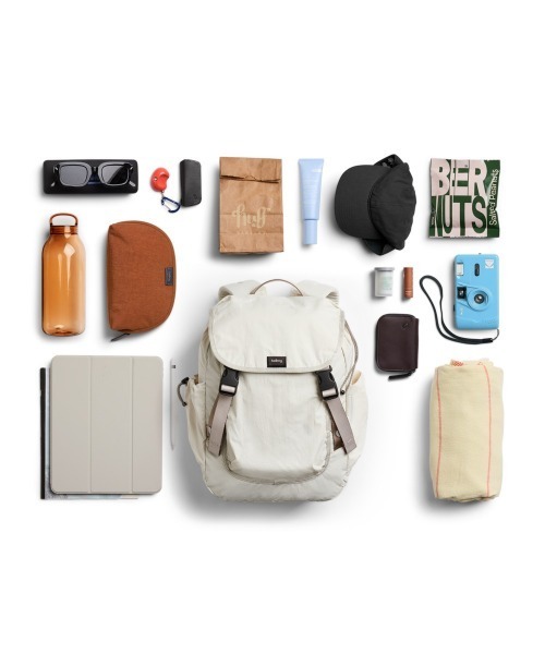 entre square（アントレスクエアー）の「Bellroy-バックパック/ミニバッグ Cinch Backpack オート（バックパック/リュック・レディース・ホワイト・ONE SIZE）」の9枚目の写真