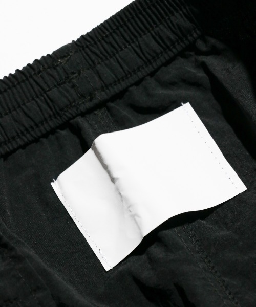made in standard (メイドインスタンダード)の「MADE IN STANDARD/メイドインスタンダード ARMY SHORTS アーミープリントショートパンツ(その他パンツ・メンズ・グレー/ブラック/パープル/イエロー/カモフラージュ/ピンク/ネイビー/ブラウン・MEDIUM/LARGE/X-LARGE/SMALL)」の10枚目の写真