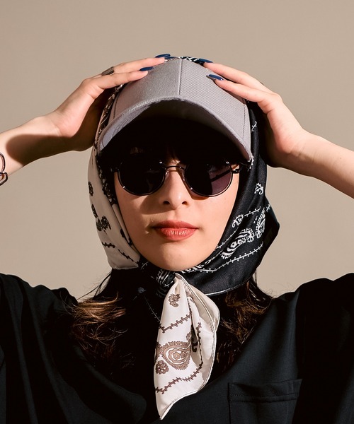 CALIFORNIA OUTFITTERS（カリフォルニア アウトフィッターズ）の「5B3 大判スカーフ 70cm×70cm ＋ 無地 ６パネルキャップ SET（キャップ・レディース・ホワイト/ライトブルー/ブラック/ライトグレー/ネイビー/ベージュ・ONESIZE）」の3枚目の写真