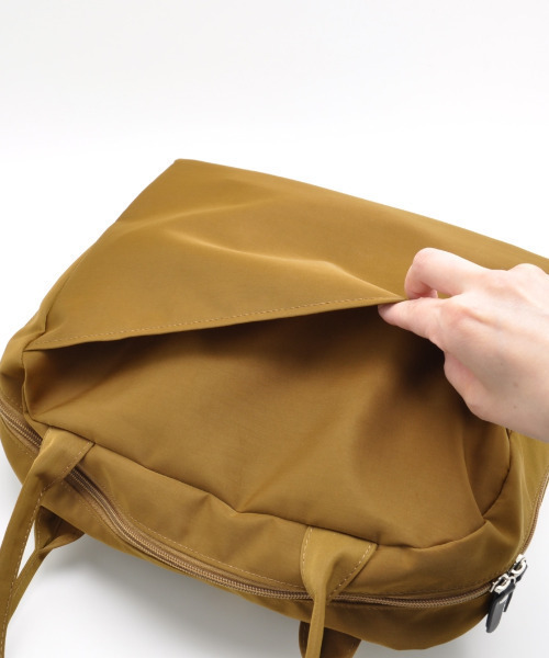 CLEDRAN(クレドラン)の「【A4/PCにも対応】CL3860 CHEVA POCKET BOSTON(ボストンバッグ・レディース・ブラック/ライトグレー/マスタード・FREE)」の9枚目の写真