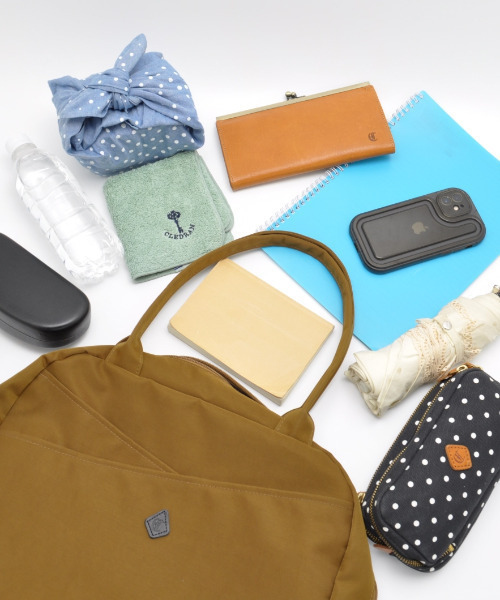 CLEDRAN(クレドラン)の「【A4/PCにも対応】CL3860 CHEVA POCKET BOSTON(ボストンバッグ・レディース・ブラック/ライトグレー/マスタード・FREE)」の19枚目の写真