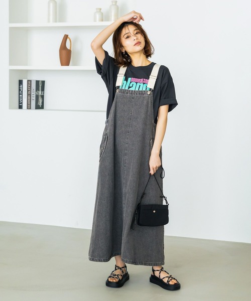studio CLIP（スタディオクリップ）の「デニムジャンパースカート[プチサイズあり]《CLIP denim》（ワンピース・レディース・インディゴブルー/ブラック/カーキ・PF/FREE）」の2枚目の写真