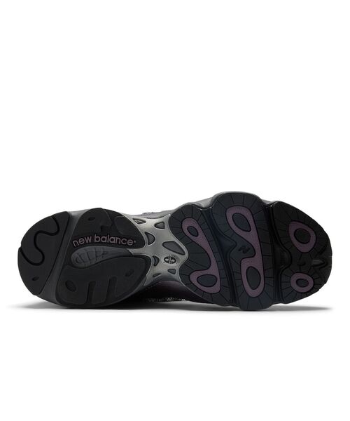 N.HOOLYWOOD（N.ハリウッド）の「M1000EGY（スニーカー・メンズ・シルバー系その他2・26/26.5/27/27.5/28/28.5）」の4枚目の写真