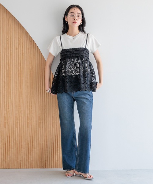 LOWRYS FARM（ローリーズファーム）の「デニムフレアパンツ　 498676（デニムパンツ・レディース・ブルー/ブラック/ネイビー・MEDIUM/LARGE）」の22枚目の写真