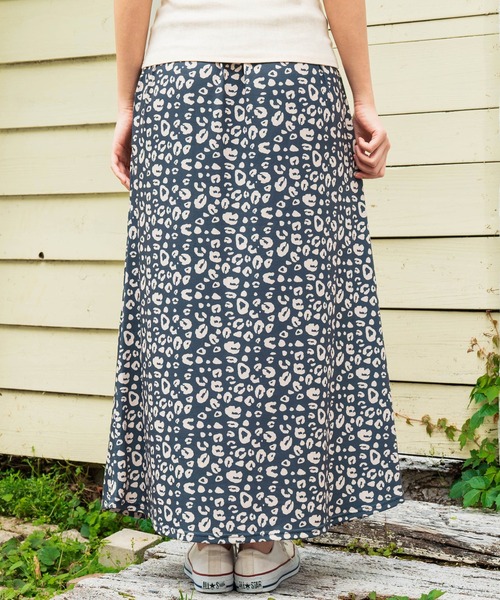 anap mimpi（アナップミンピ）の「レオパード柄 セミフレア ロング スカート（スカート・レディース・ベージュ/ダークグレー/ブルー・FREE）」の7枚目の写真