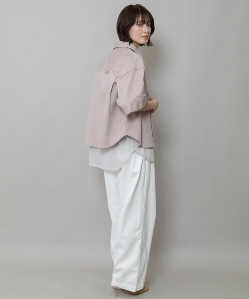 Munich（ミューニック）の「ダスティー加工デニムハーフスリーブシャツ（シャツ/ブラウス・レディース・モカ/ピンク/サックスブルー・FREE）」の8枚目の写真