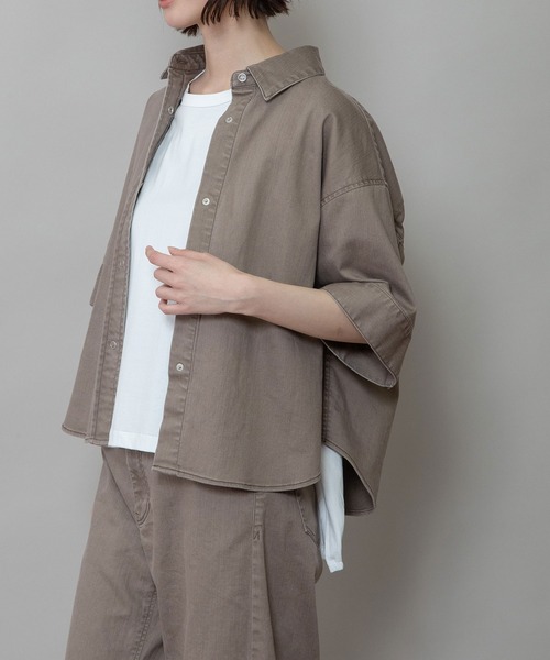 Munich（ミューニック）の「ダスティー加工デニムハーフスリーブシャツ（シャツ/ブラウス・レディース・モカ/ピンク/サックスブルー・FREE）」の14枚目の写真