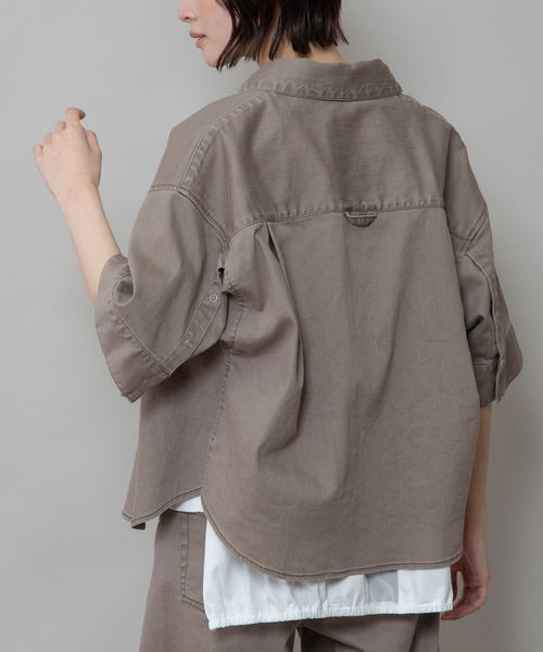 Munich（ミューニック）の「ダスティー加工デニムハーフスリーブシャツ（シャツ/ブラウス・レディース・モカ/ピンク/サックスブルー・FREE）」の15枚目の写真