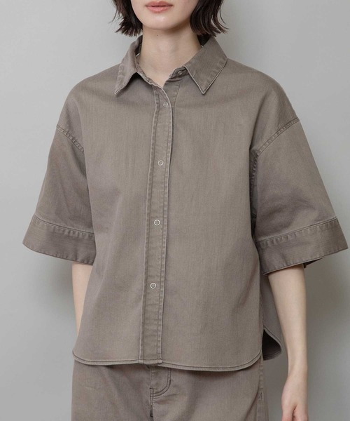 Munich（ミューニック）の「ダスティー加工デニムハーフスリーブシャツ（シャツ/ブラウス・レディース・モカ/ピンク/サックスブルー・FREE）」の11枚目の写真