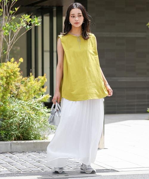 n'OrLABEL(ノアールレーベル)の「【接触冷感・遮熱効果】肩タックノースリーブカットソー(Tシャツ/カットソー・レディース・イエロー/ライトグレー/ブルー/ブラック・2/1)」の9枚目の写真