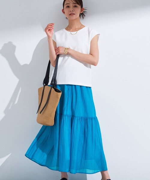 INDIVI（インディヴィ）の「【2点セット／着回し◎】ノースリーブ＆ティアードスカート カセット服（ワンピース・レディース・オリーブ系3/ブラック系4/ブルーグリーン・40/38/36/19/15 /13/05）」の3枚目の写真