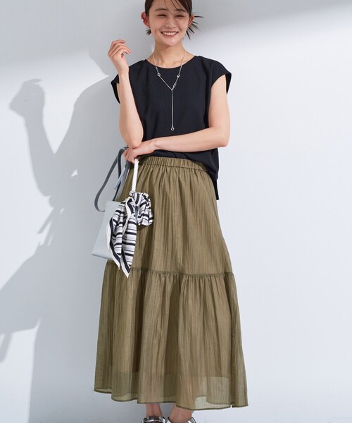 INDIVI（インディヴィ）の「【2点セット／着回し◎】ノースリーブ＆ティアードスカート カセット服（ワンピース・レディース・オリーブ系3/ブラック系4/ブルーグリーン・40/38/36/19/15 /13/05）」の12枚目の写真