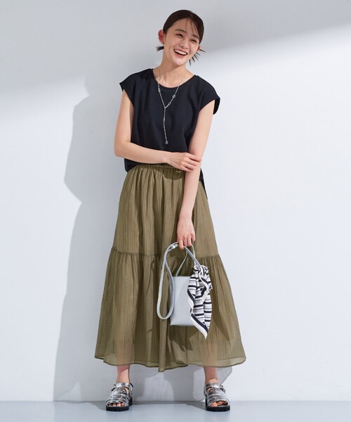 INDIVI（インディヴィ）の「【2点セット／着回し◎】ノースリーブ＆ティアードスカート カセット服（ワンピース・レディース・オリーブ系3/ブラック系4/ブルーグリーン・40/38/36/19/15 /13/05）」の14枚目の写真