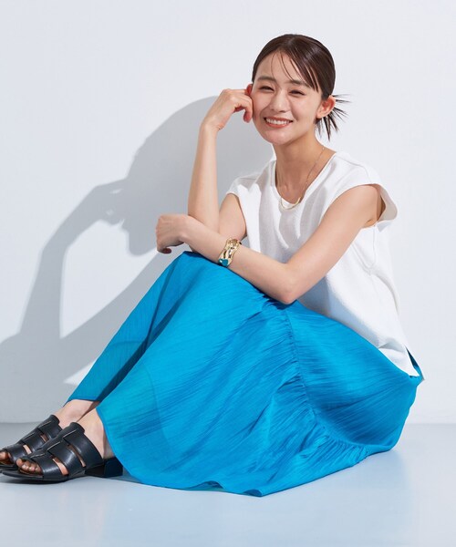 INDIVI（インディヴィ）の「【2点セット／着回し◎】ノースリーブ＆ティアードスカート カセット服（ワンピース・レディース・オリーブ系3/ブラック系4/ブルーグリーン・40/38/36/19/15 /13/05）」の20枚目の写真