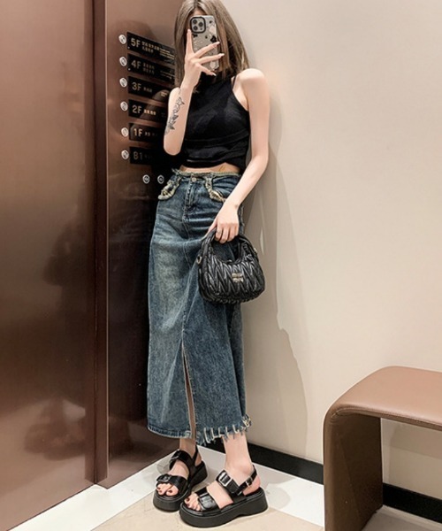 Ritzy(リッツィー)の「バックルデザイン 2本ベルトサンダル(サンダル・レディース・ブラック/ホワイト・23/24/25/24.5/23.5)」の16枚目の写真