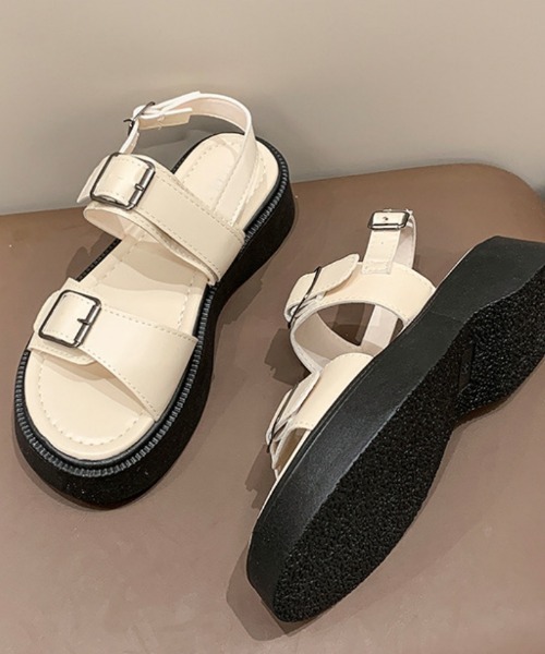 Ritzy(リッツィー)の「バックルデザイン 2本ベルトサンダル(サンダル・レディース・ブラック/ホワイト・23/24/25/24.5/23.5)」の3枚目の写真