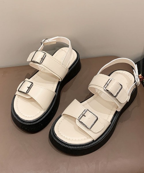 Ritzy(リッツィー)の「バックルデザイン 2本ベルトサンダル(サンダル・レディース・ブラック/ホワイト・23/24/25/24.5/23.5)」の7枚目の写真