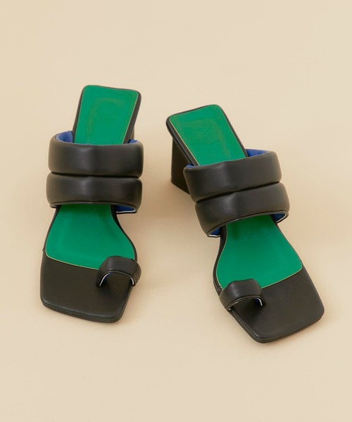 CITY TOKYO(シティトウキョウ)の「トライアングルヒールサンダル(サンダル・レディース・ブラック/オフホワイト/シルバー・1/2)」の10枚目の写真