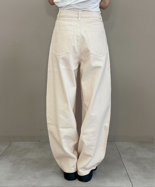 DONOBAN（ドノバン）の「コクーンカツラギパンツ（デニムパンツ・レディース・キナリ・マルチサイズ）」の13枚目の写真