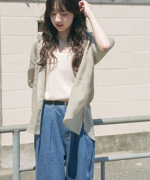 ITEMS URBANRESEARCH(アイテムズ アーバンリサーチ)の「シアーストライプハンソデシャツ(シャツ/ブラウス・レディース・ブラック/ベージュ/ブラウン・FREE)」の3枚目の写真