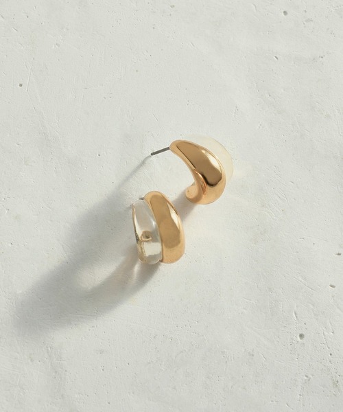 GOLDY（ゴールディ）の「【GOLDY】クリア×チタンピアス 1230104（ピアス（両耳用）・レディース・シルバー/ゴールド・FREE）」の2枚目の写真