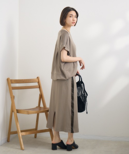KATHARINE ROSS(キャサリンロス)の「【PILLINI/ピリーニ】サラコットンプルオーバー(Tシャツ/カットソー・レディース・モカ/ブラック・MEDIUM)」の15枚目の写真