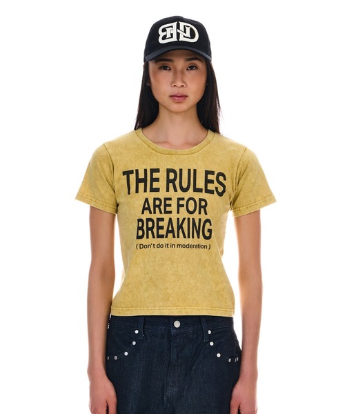 BEEDEN（ビーデン）の「WASHED LOGO TEE（Tシャツ/カットソー・レディース・レッド/ブラック/イエロー・FREE）」の2枚目の写真