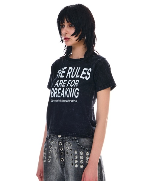 BEEDEN（ビーデン）の「WASHED LOGO TEE（Tシャツ/カットソー・レディース・レッド/ブラック/イエロー・FREE）」の5枚目の写真