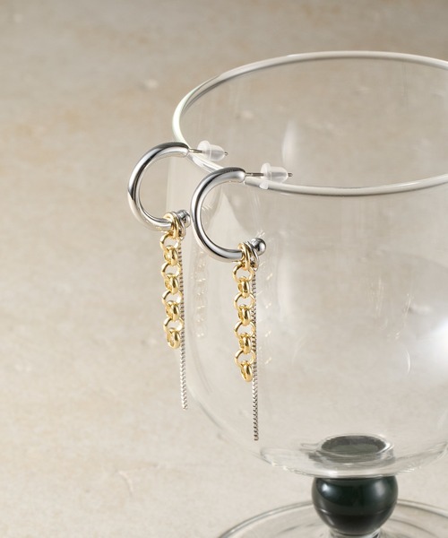 COLONY 2139（コロニートゥーワンスリーナイン）の「アンカーフープチェーンピアス（ピアス（両耳用）・レディース・シルバー×ゴールド・FREE）」の2枚目の写真