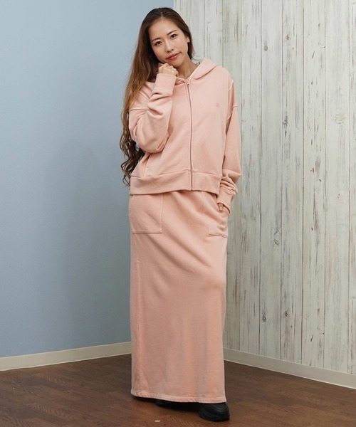 Hurley (ハーレー)の「Hurley/ハーレー ジップアップ パーカー スウェット フーディー ワンポイント ロゴ 裏毛 セットアップ対応 SWEAT PIGMENT FZ HOODIE WCFF252030(パーカー・レディース・ブラック/カーキブラウン/ネイビー/ライトピンク・M)」の12枚目の写真