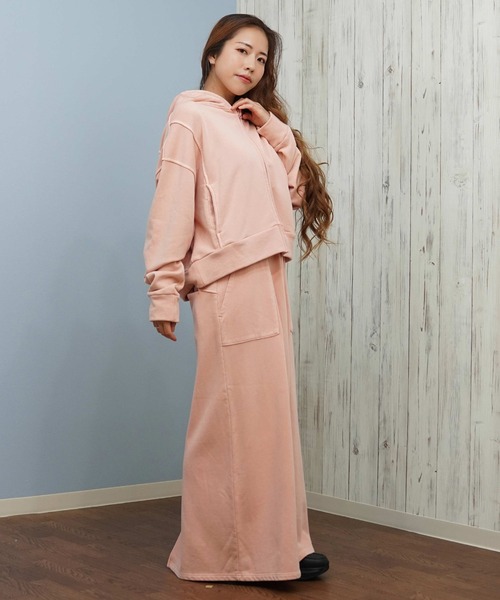 Hurley (ハーレー)の「Hurley/ハーレー ジップアップ パーカー スウェット フーディー ワンポイント ロゴ 裏毛 セットアップ対応 SWEAT PIGMENT FZ HOODIE WCFF252030(パーカー・レディース・ブラック/カーキブラウン/ネイビー/ライトピンク・M)」の16枚目の写真