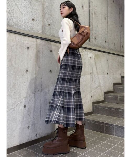 MURUA（ムルーア）の「プラットフォームレースアップブーツ（ブーツ・レディース・ブラウン/ブラック・24.5/23.5/22.5）」の12枚目の写真