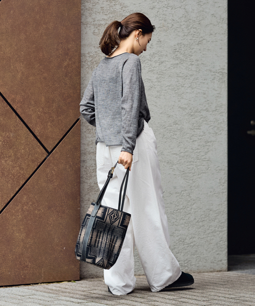 FRAMeWORK(フレームワーク)の「≪追加≫ライトオンスデニムイージーパンツ(デニムパンツ・レディース・ネイビー/ホワイト・36/38)」の5枚目の写真