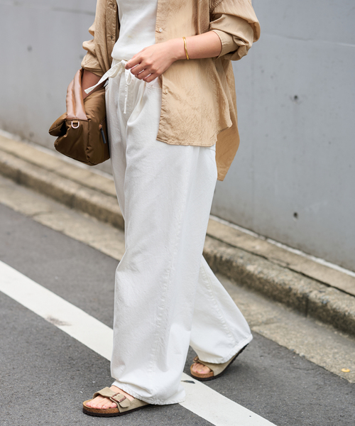 FRAMeWORK(フレームワーク)の「≪追加≫ライトオンスデニムイージーパンツ(デニムパンツ・レディース・ネイビー/ホワイト・36/38)」の17枚目の写真