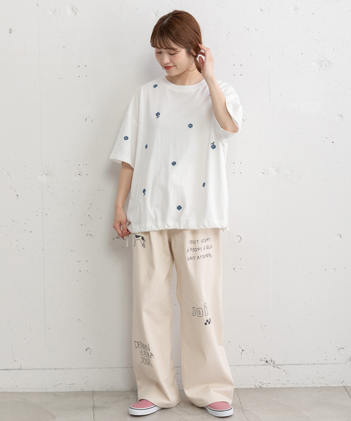 POU DOU DOU（プードゥドゥ）の「フラワー刺繍bigTシャツ（Tシャツ/カットソー・レディース・オフホワイト/ブラック/グリーン・M）」の11枚目の写真